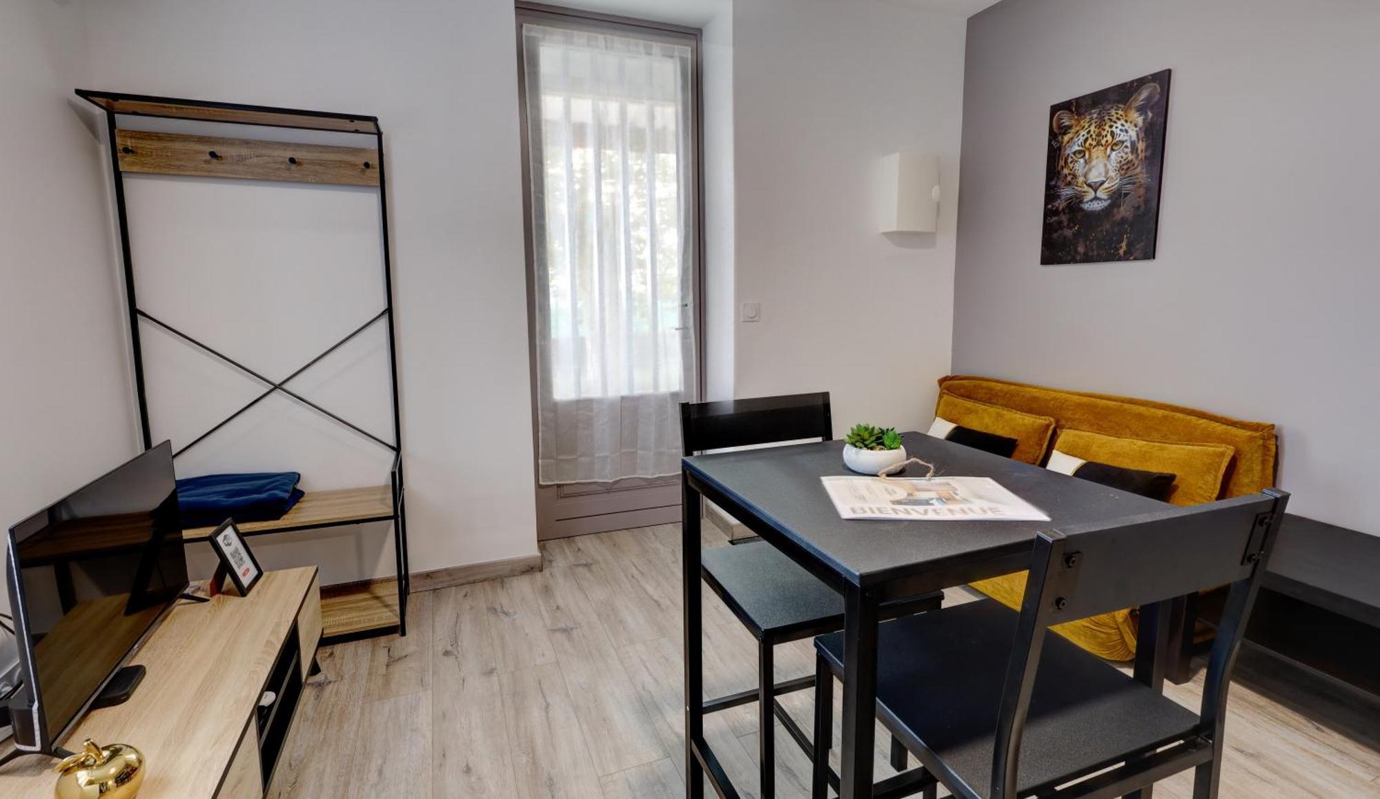 Appartamento Le Westy 2 Hieres-Sur-Amby Esterno foto