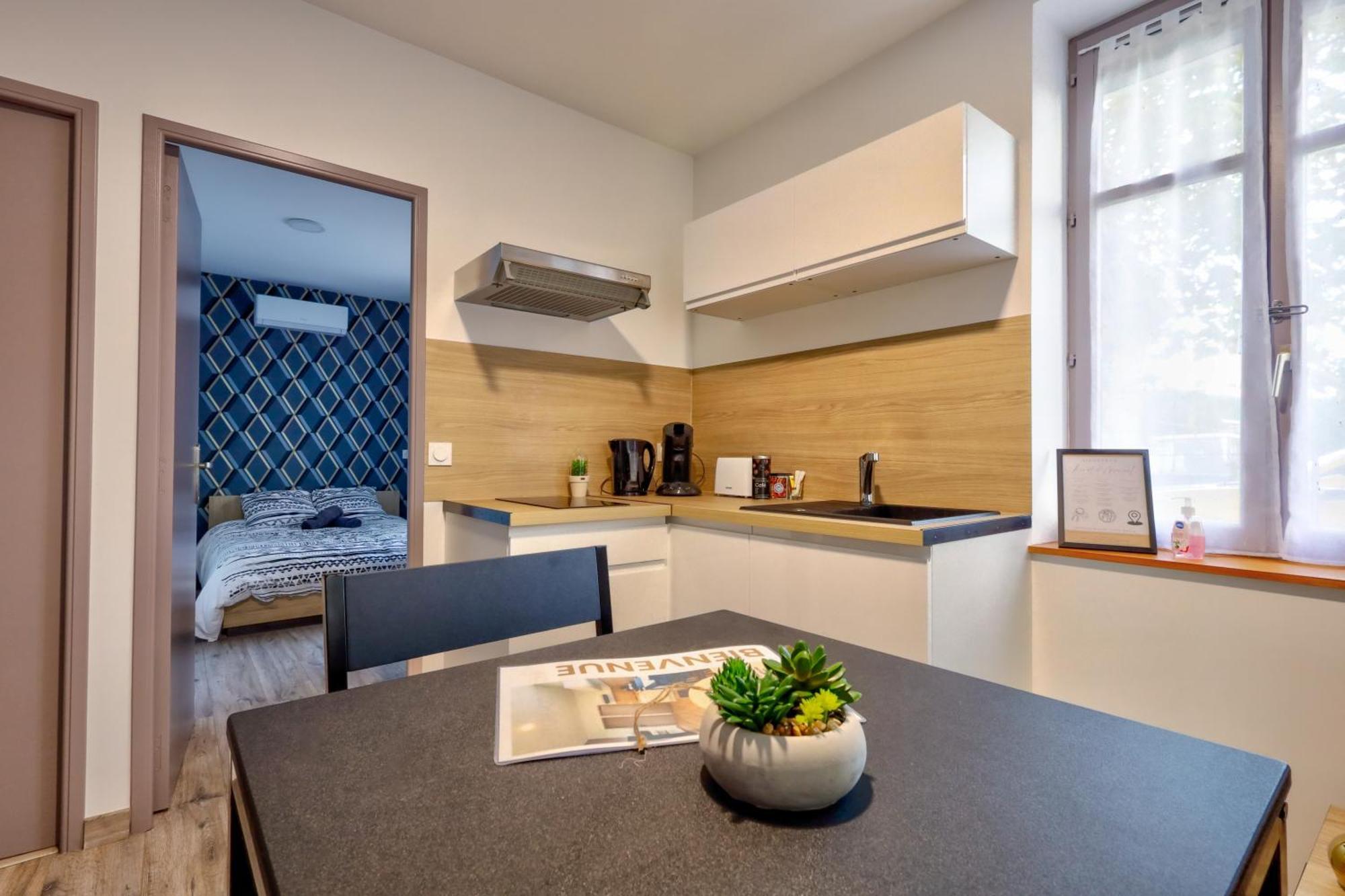 Appartamento Le Westy 2 Hieres-Sur-Amby Esterno foto